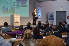 Prof. Leon Urbas spricht über 