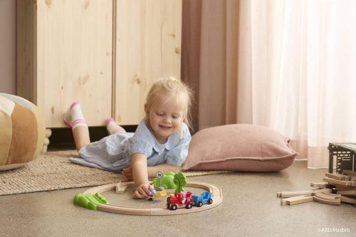 BRIO World_Spielszen~z Eisenbahn-Set.jpg