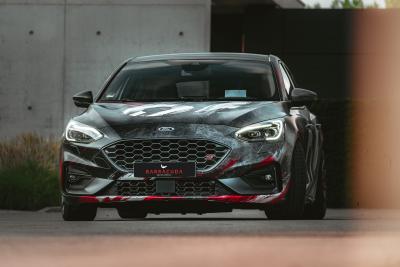 Osman Focus ST mit Logo