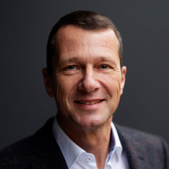 TS-PR-23152-PS_TUEV SUED-Dr Alexander Stock.jpg