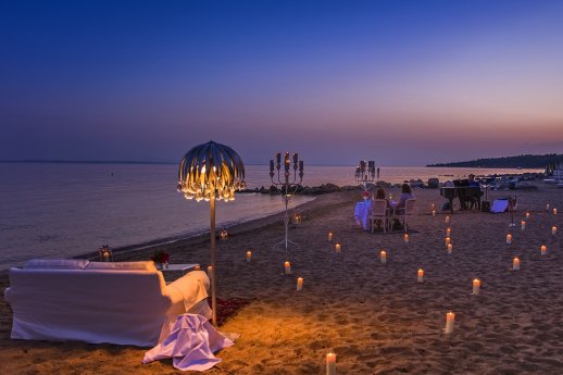 Private Dining_On the Beach.jpg