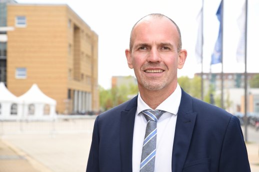 Prof Uwe Reuter 04.jpg