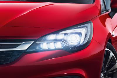Opel Astra IntelliLux LED matrix light