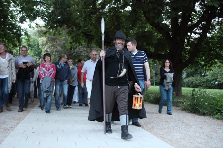 Der Bad Nauheimer Nachtwächter auf seinem Rundgang.