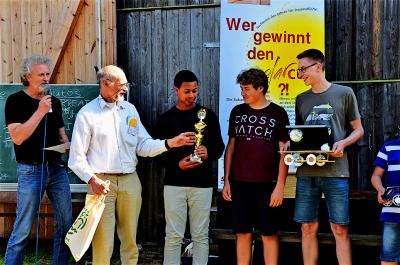 Das Kreativ-Team "Happy Landing" aus Pinneberg bei der Siegerehrung in Glückburg
