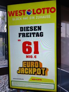 Der Eurojackpot wächst und wächst. Wer sein Glück probieren möchte, kann bis Freitag seinen Tipp unter www.eurojackpot.de oder in einer der über 20.000 Lotto-Annahmestellen im Bundesgebiet abgeben
