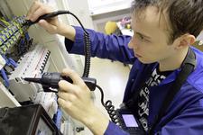 Handwerker finden mehr Auszubildende