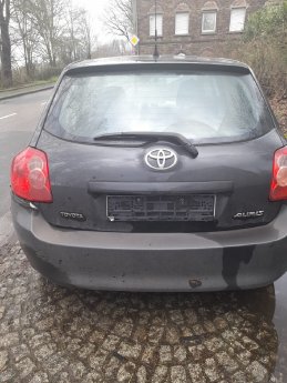 Schrott Fahrzeuge aller Art Verschrotten lassen beim Autoverschrottung Mönchengladbach.jpg