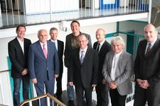 v.li. Günter Zitz, Präsident Walter Tschischka, Joachim Bublitz, Michael Blancafort, Jochen Kaufmann, Heiko Krause, Alfonso Siracusa und stv. Hauptgeschäftsführer Jens Brandt