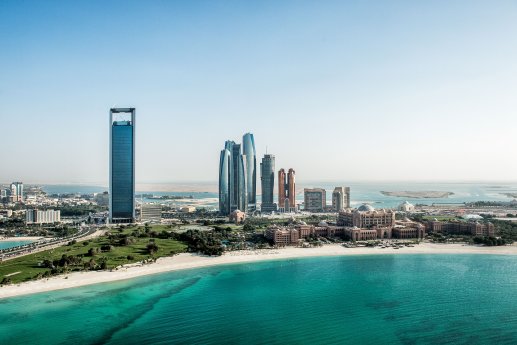 Abu Dhabi Skyline_Bildcredit DCT Abu Dhabi.jpg