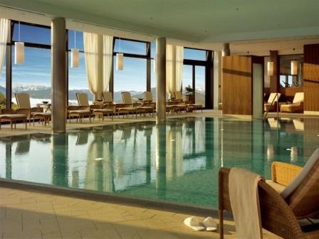 InterContinental Berchtesgaden Resort_Indoorpool.jpg