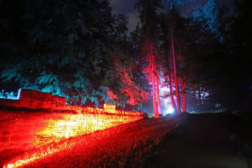 Beleuchtete Wasserspiele Copyright Kassel Marketing GmbH (8).jpg