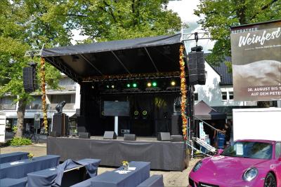 G+B Auszubildende begeistern beim Refrather Weinfest
