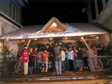 Weihnachtsmarkt im Voralpenland.jpg
