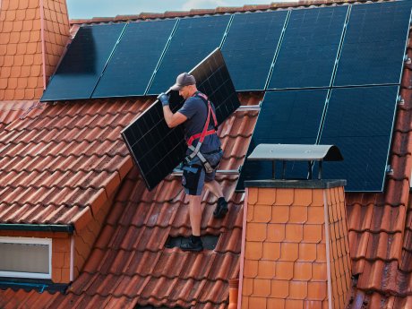 Pressebild_AGR_PM_Photovoltaik_© AGR_DMEGC.jpg