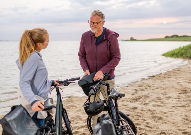 Radfahren am Wasser.jpg