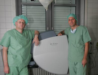 Klinik für Urologie und Kinderurologie - Direktor: Univ.-Professor Dr. Michael Stöckle (links) , Stellv. Direktor Professor Dr. Stefan Siemer