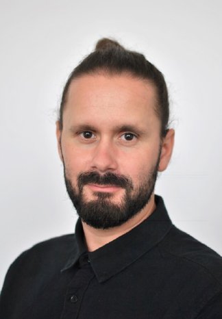 ernst_moritz-1_w530xh0.jpg