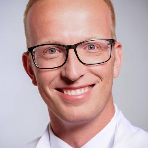 Dr. Nico Reinsch