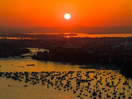 Konstanz-Bodensee-Seenachtfest-Sonnenuntergang-Boot-Abend-Rheinbruecke-Luftbild-01_Copyrigh.jpg