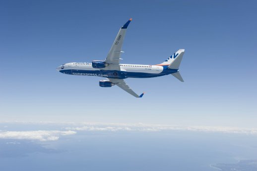 Boeing_737-800_Credit_SunExpress.jpg