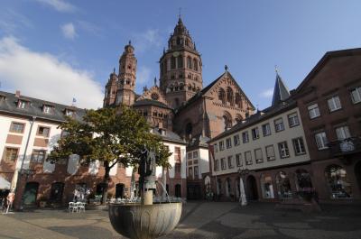 Blick vom Leichhof aus auf den Mainzer Dom