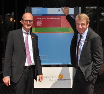 Hauptgeschäfsführer Dr. Joachim Eisert (links) und Präsident Harald Herrmann