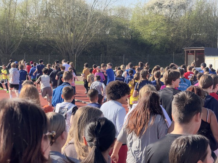 30 Jahre LebensLäufe: Wie ein Sponsorenlauf zum Bildungsprogramm gegen Hunger wurde
