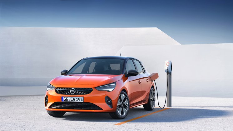 Opel-Corsa-e-Charging-506890_3.jpg