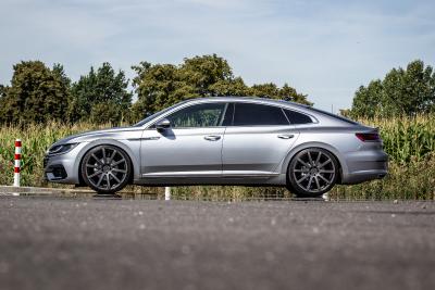 Volkswagen auf großen Fuß: Cor.Speed DeVille am Arteon