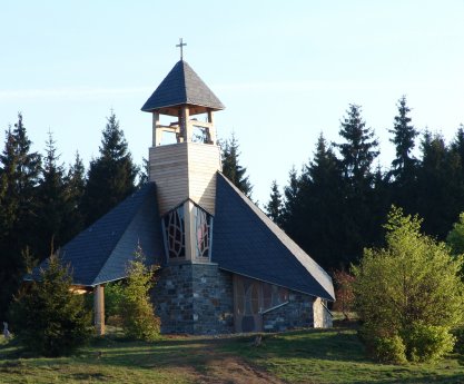 Quernst-Kapelle im Nationalpark Kellerwald-Edersee.JPG