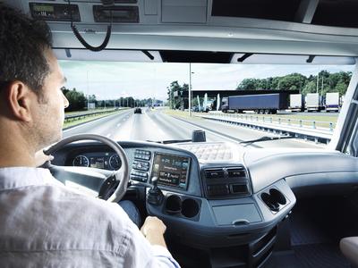 Innovative Produkte und Technologien von Continental machen Nutzfahrzeuge sparsamer, intelligenter und damit vor allem wirtschaftlicher