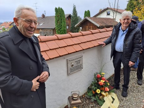 Gedenkplakette Anna Geiss aus Hattenhofen 2025-10-25.jpg