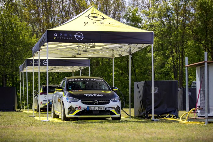 02-Opel-Corsa-e-Rally-515746.jpg