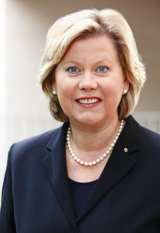 Barbara Thiel.jpg