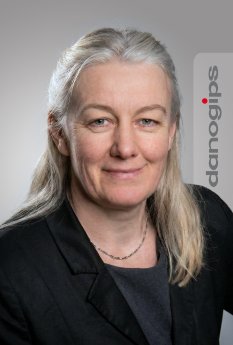 Danogips Irina Groß hoch4print.jpg