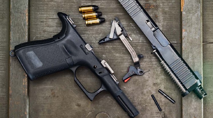 WAFFENTEILE MIT ULTRASCHALL REINIGEN.jpg