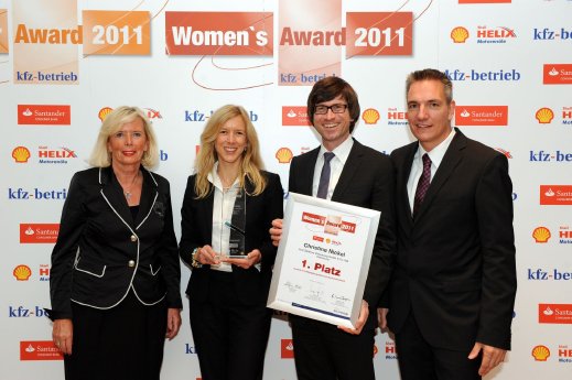 1 Platz Womens Award_2011.JPG