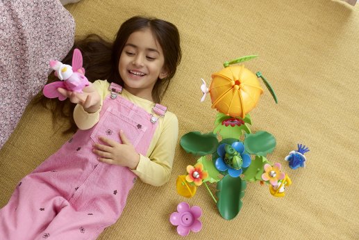 BRIO Flora_Spielszen~-Set Blumendorf.jpg