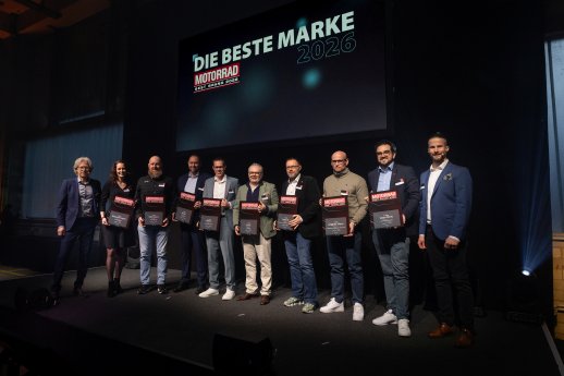 Sieger Best Brands Gruppenbild Motorrad des Jahres 2026-HDS-110.jpg