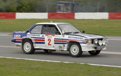 Opel-Sportstars bei der Klassik Tour Kronberg am Start / Bild: Opel Automobile GmbH
