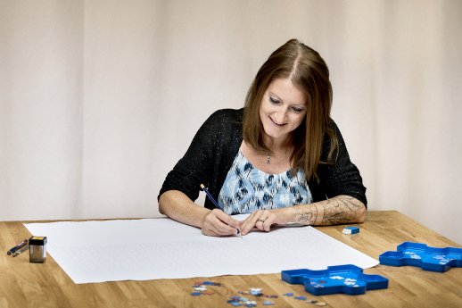 10_2 Stanzwerkzeug zeichnen – echte Handarbeit.jpg