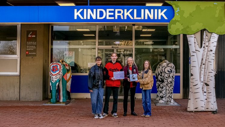 2026.03.04-Humboldschule-Spendenscheckübergabe.jpg
