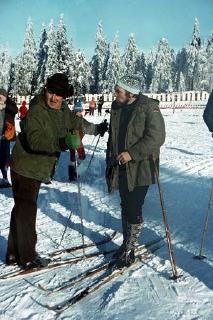 Alt und Jung starten nach Jahrgängen gestaffelt, die technische Ausrüstung zeigt heute mehr Hightech und weniger Holz / Foto: Schiers: EFNS, Altenau 1974