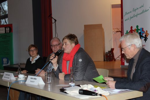 Podium_AbelSchwalmÄrztinHerget.jpg