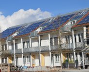 Mit einer PV-Anlage sinken nicht nur im Hochsommer die persönlichen Energiekosten.