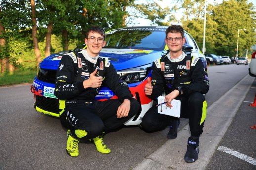 TomHeindrichsl.mitBeifahrerJonasSchmitz (1).jpg