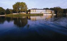 Das idyllisch gelegene Hotel Seebad Casino in Berlin-Rangsdorf wird ab 1. April unter dem Namen Seehotel Berlin-Rangsdorf von der Hotelgruppe Dr.Lohbeck Privathotels betrieben. Foto: Seehotel Berlin-Rangsdorf