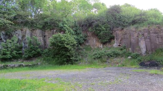 Ein faszinierender Blick unter unsere Landschaft ermöglicht der ehemalige Basaltsteinbruch „Am Horst“ in Gunzenau (Foto: Susanne Jost / Vogelsbergkreis)