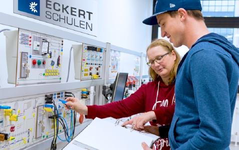 Am 9. Juni gewähren die Eckert Schulen einen Einblick in diese digitale Zukunft und geben Antworten auf die Frage: Wie bleiben Fachkräfte in der neuen digitalen Welt erfolgreich? Foto: Eckert Schulen